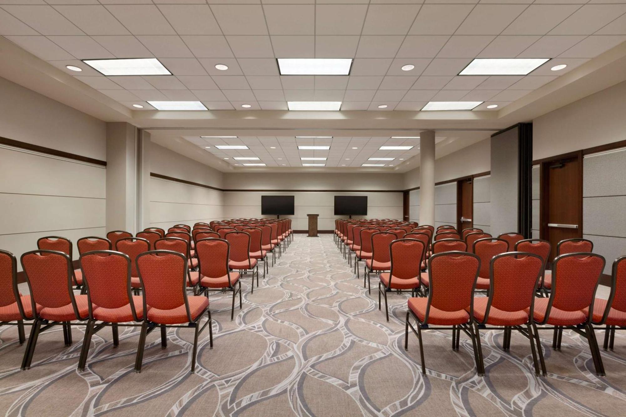 Embassy Airport Convention 3* North Charleston