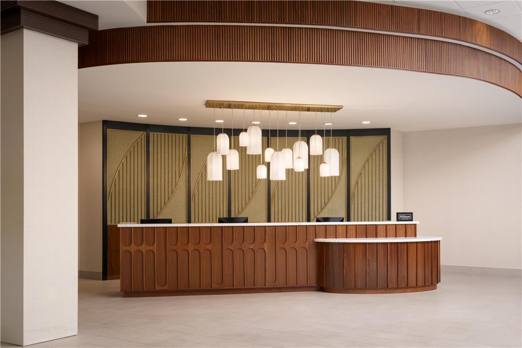 Hotel Embassy Airport Convention