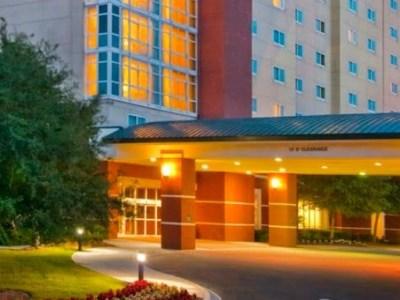 Embassy Airport Convention Hotel